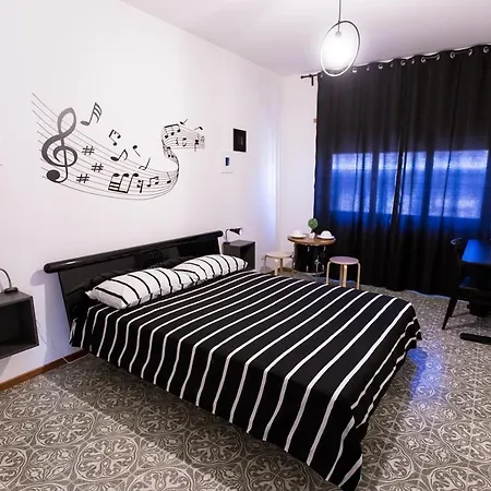 Bed & Breakfast Quelli Della Via Gluck
